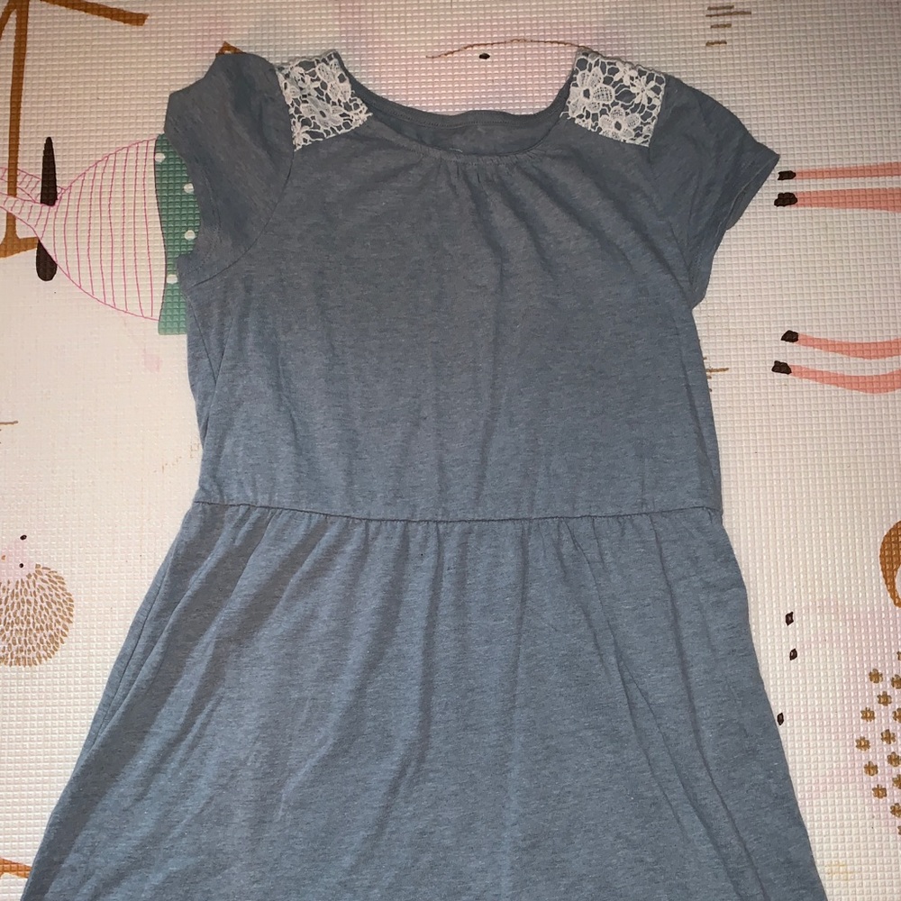 Girls Dress with Lace shoulders